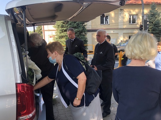 Ostatnie pożegnanie śp. ks. Edwarda Brączka w Bulowicach