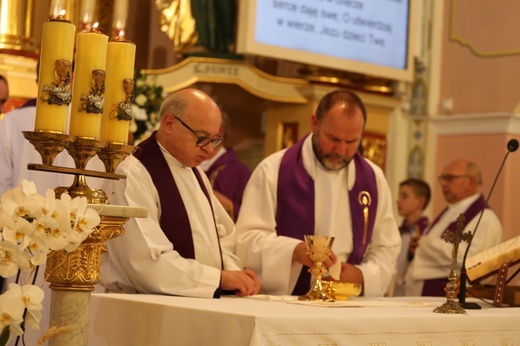 Ostatnie pożegnanie śp. ks. Edwarda Brączka w Bulowicach