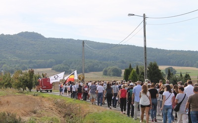 Męcinka. Pielgrzymka na Górzec