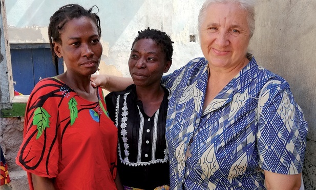 Siostra Cecylia Bachalska od lat posługuje  na misjach w Tanzanii.
