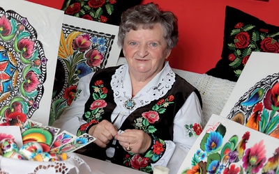 Helena Miazek zaczęła tworzyć swoje prace w wieku 14 lat.