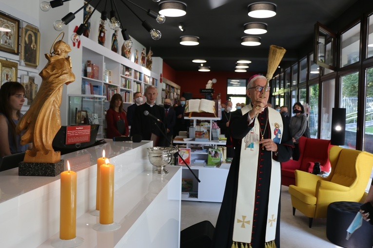 Katowice. Księgarnia św. Jacka ma nową siedzibę