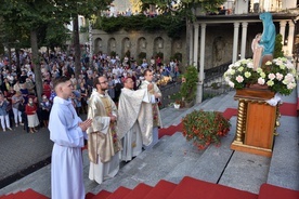 Jesteście gotowi stanąć pod krzyżem?