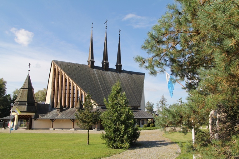 Kościół pw. św. Stanisława Biskupa i Męczennika w Skarbimierzu