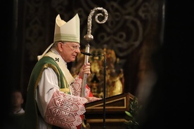 Abp Jędraszewski: Czuwanie jest konieczne i dzisiaj, w obliczu nowych prób pozbawiania nas suwerenności