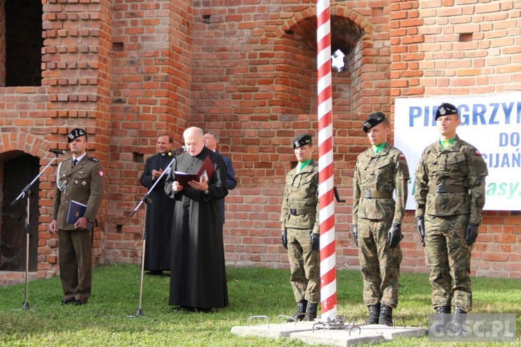 Trwa Diecezjalna Pielgrzymka Mężczyzn do Międrzyrzecza