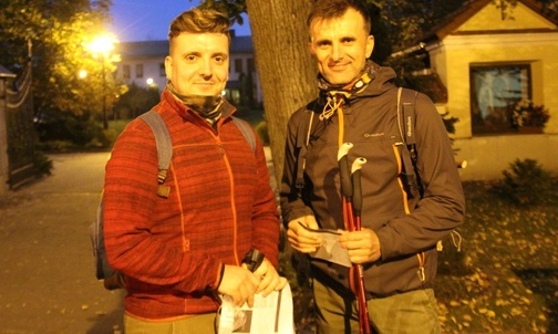 Ojciec i syn - Tadeusz i Bartek Kowalikowie z Sułkowic - wyruszyli na trasę EDK po raz piąty.