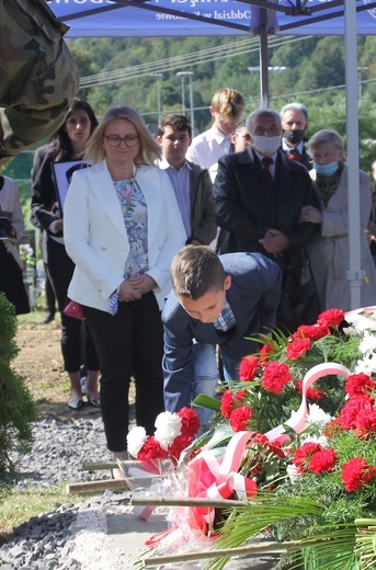 Pogrzeb ppor. Mieczysława Kozłowskiego - Żołnierza Niezłomnego - w Rzykach