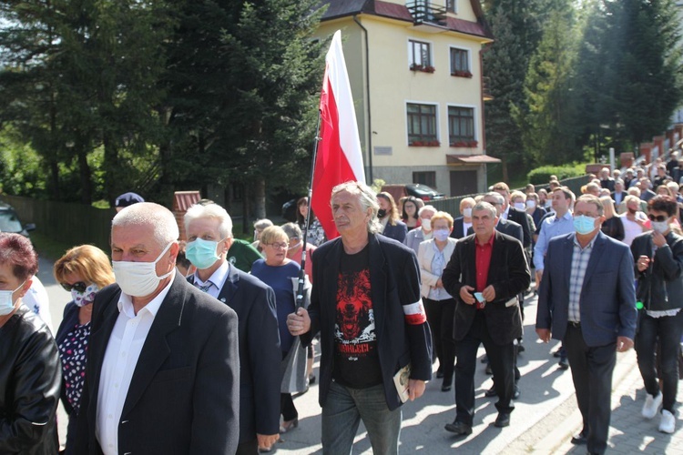 Pogrzeb ppor. Mieczysława Kozłowskiego - Żołnierza Niezłomnego - w Rzykach