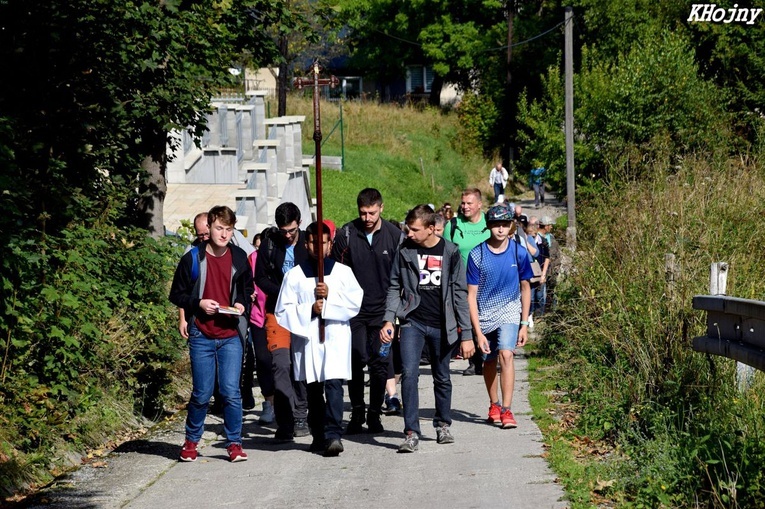 Zwardoń i Skalite - pierwsze transgraniczne nabożeństwo Drogi Krzyżowej - 2020