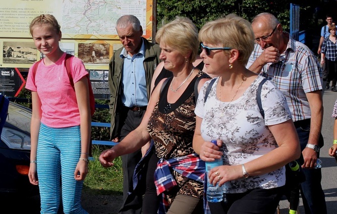 Zwardoń i Skalite - pierwsze transgraniczne nabożeństwo Drogi Krzyżowej - 2020