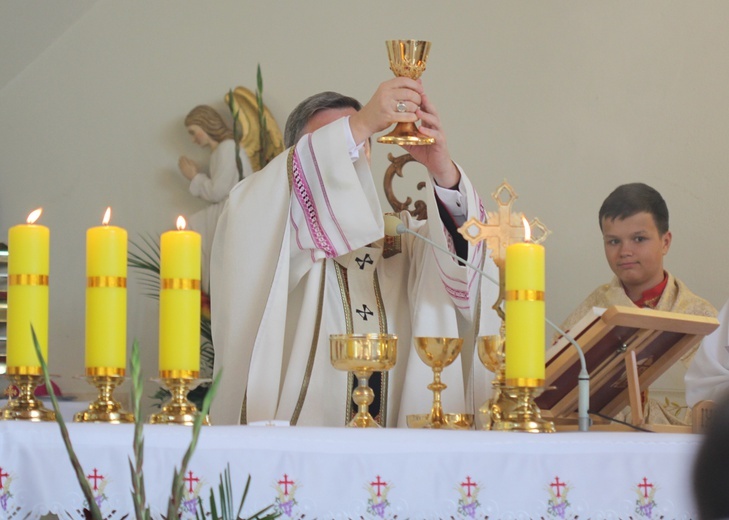 Poświęcenie kościoła w Skarbimierzu-Osiedlu