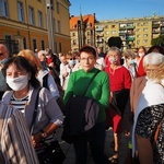 Procesja z relikwiami świętych ulicami Wrocławia