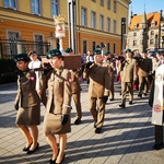 Procesja z relikwiami świętych ulicami Wrocławia