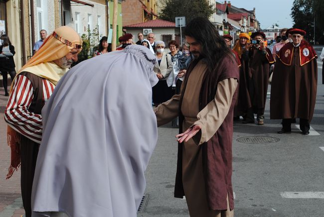 Rudnik nad Sanem. Religijna inscenizacja