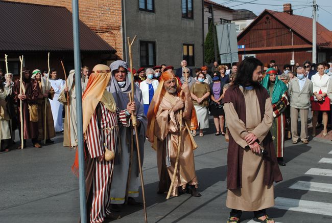 Rudnik nad Sanem. Religijna inscenizacja