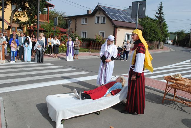 Rudnik nad Sanem. Religijna inscenizacja