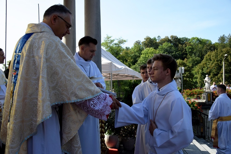 Błogosławieństwo ceremoniarzy w Limanowej