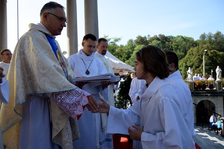 Błogosławieństwo ceremoniarzy w Limanowej