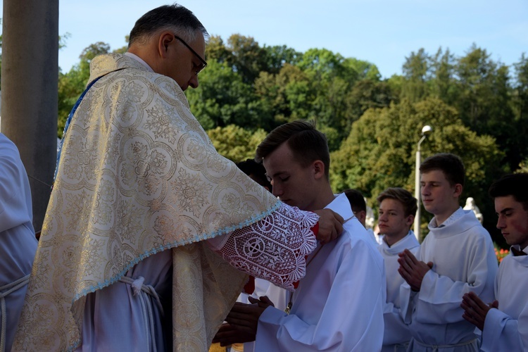 Błogosławieństwo ceremoniarzy w Limanowej