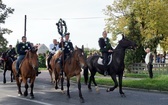 Konna procesja z kościoła w Ostropie