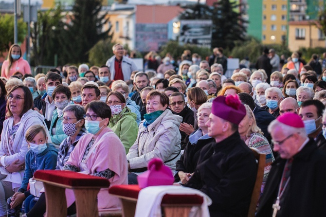 Nowa Ruda. Trzeci raz nadali Sygnał Miłosierdzia