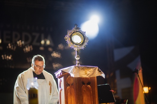 Nowa Ruda. Trzeci raz nadali Sygnał Miłosierdzia