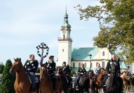 Procesja konna ze Zmartwychwstałym