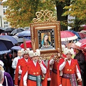 Wszyscy pielgrzymi proszeni są o zabranie ze sobą maseczek ochronnych. Na zdjęciu: Ubiegłoroczna pielgrzymka.