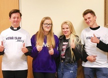 Do udziału zapraszają: ks. Piotr, Ania, Julia i Dawid. 