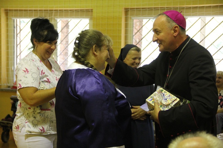 Tarnów. Błogosławieństwo u sióstr szarytek