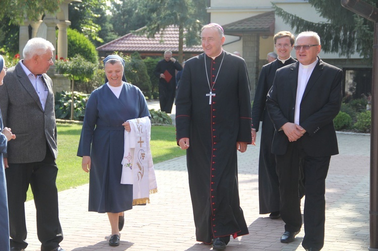 Tarnów. Błogosławieństwo u sióstr szarytek