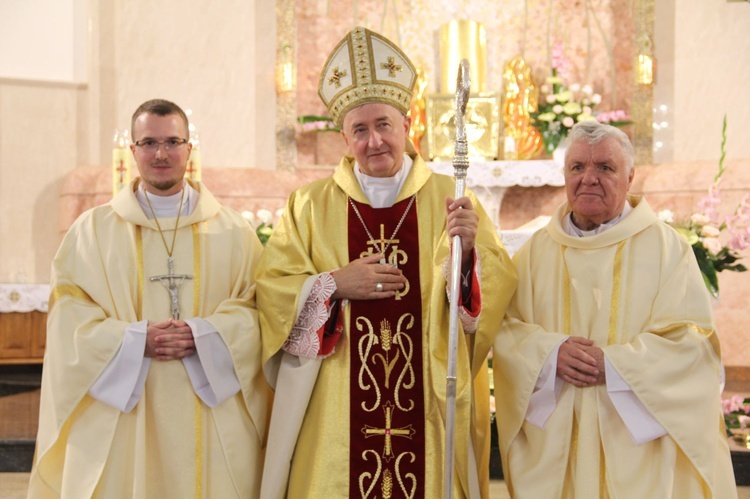 Dąbrowa Tarnowska. Posłanie misyjne ks. Pawła Dąbrowy