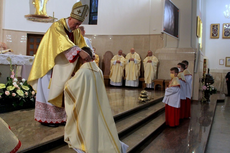 Dąbrowa Tarnowska. Posłanie misyjne ks. Pawła Dąbrowy