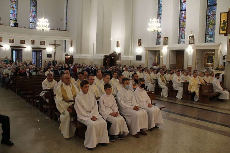 Dąbrowa Tarnowska. Posłanie misyjne ks. Pawła Dąbrowy