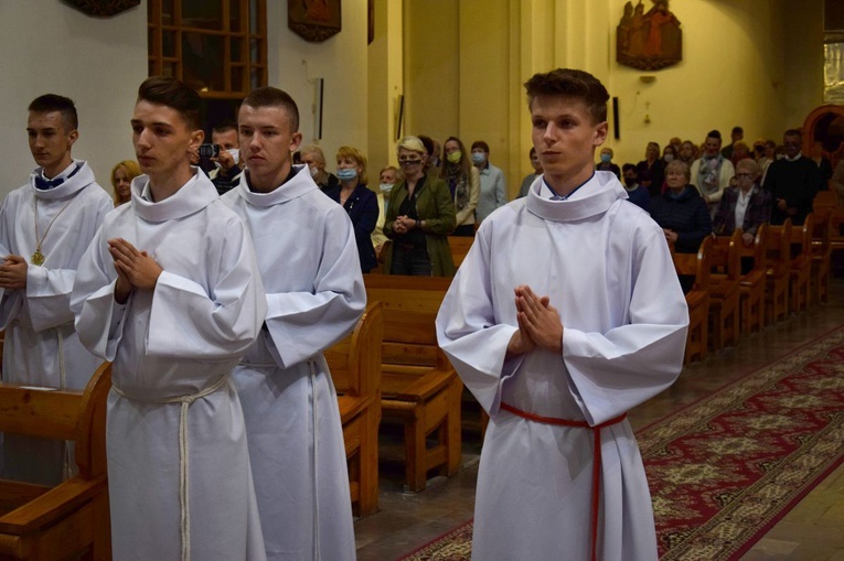 Ceremoniarze z rejonu krynickiego