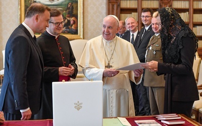 Papież otrzymał obraz Matki Bożej Łaskawej