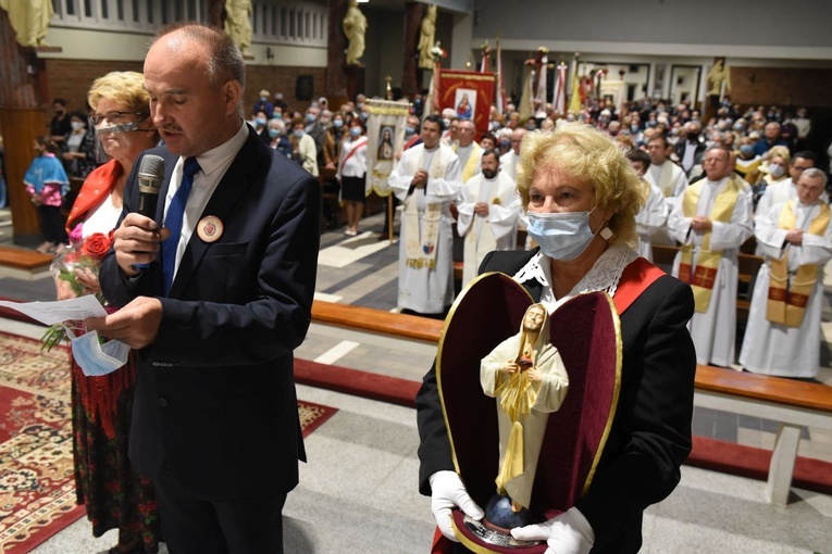 Pielgrzymka Straży Honorowej NSPJ do Biadolin