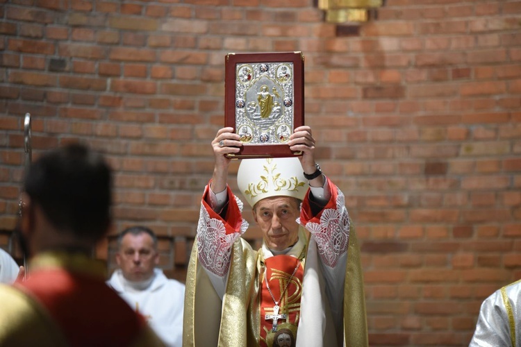 Pielgrzymka Straży Honorowej NSPJ do Biadolin