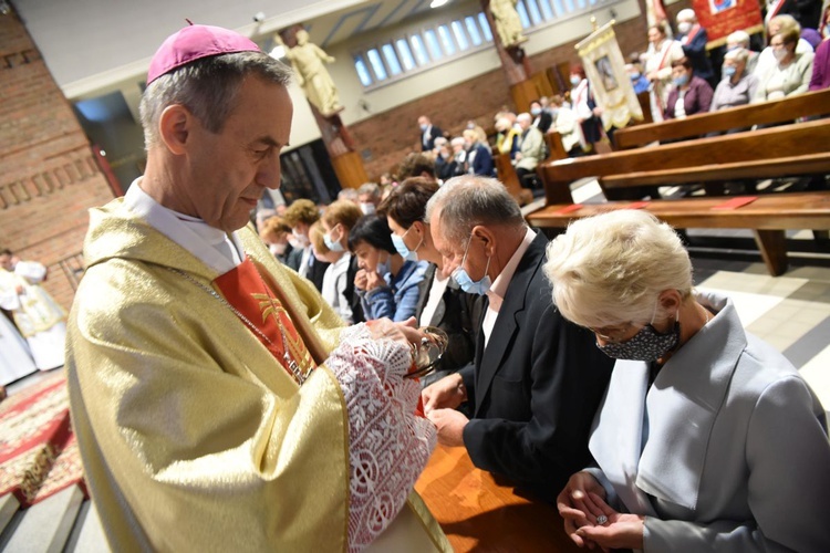 Pielgrzymka Straży Honorowej NSPJ do Biadolin