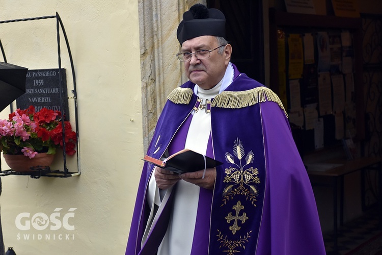 Uroczystości pogrzebowe o. Zdzisława Szymczychy