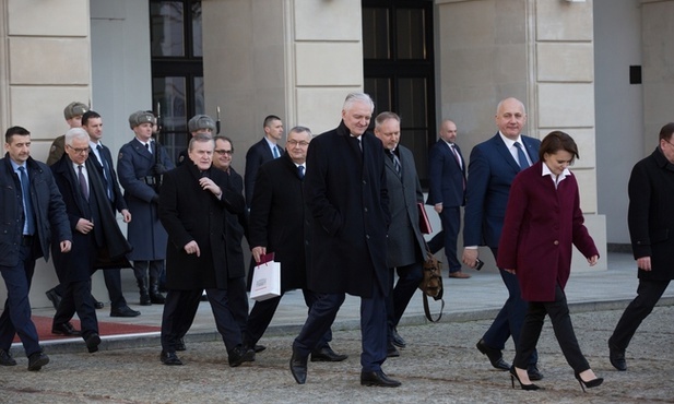 Zmiany w rządzie na przełomie września i października