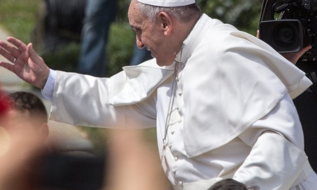 Franciszek apeluje o pokój na Kaukazie