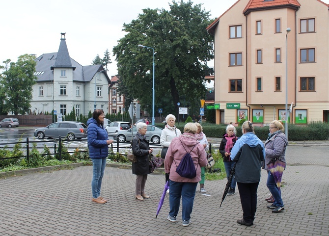 Koronka w pogodę i niepogodę