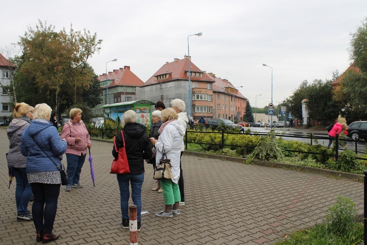 Koronka w pogodę i niepogodę