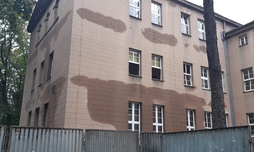 Lubliniec. Ruszyła zbiórka na odbudowę Zespołu Szkół imienia św. Edyty Stein