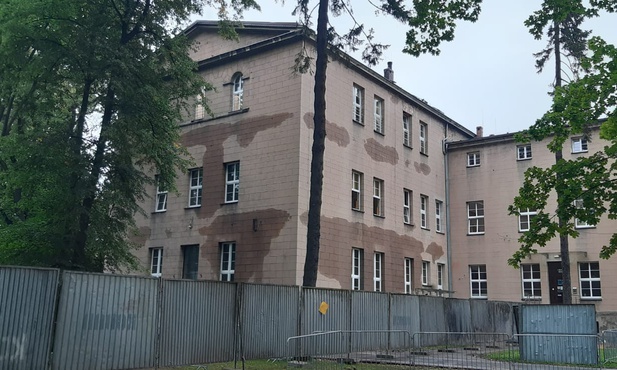 Lubliniec. Ruszyła zbiórka na odbudowę Zespołu Szkół imienia św. Edyty Stein