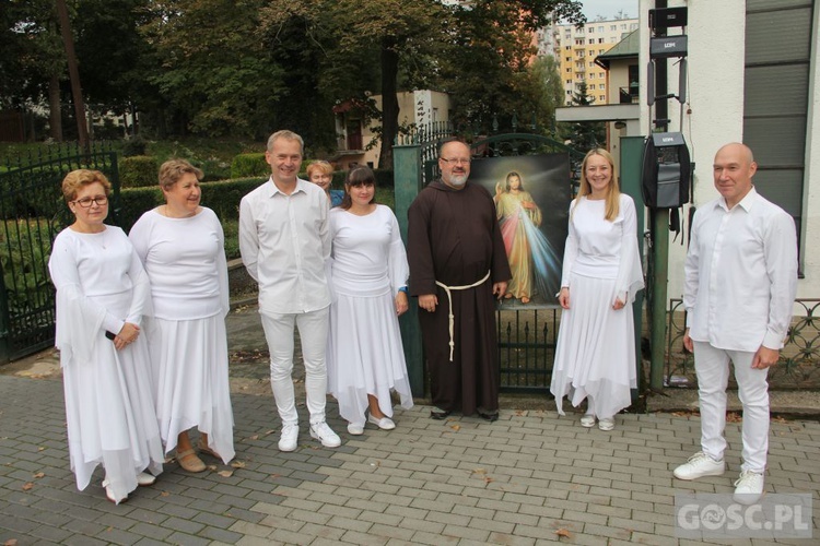 Gorzów Wlkp. Koronka na ulicach miast świata