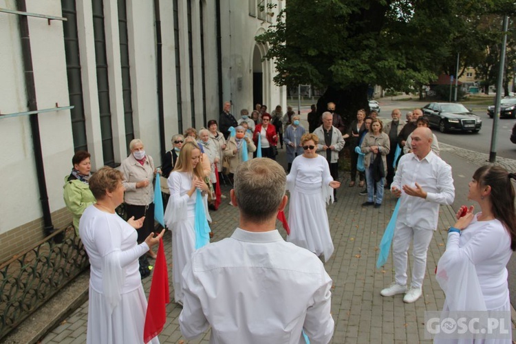 Gorzów Wlkp. Koronka na ulicach miast świata