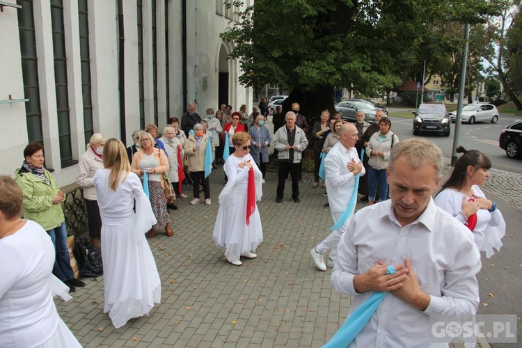 Gorzów Wlkp. Koronka na ulicach miast świata